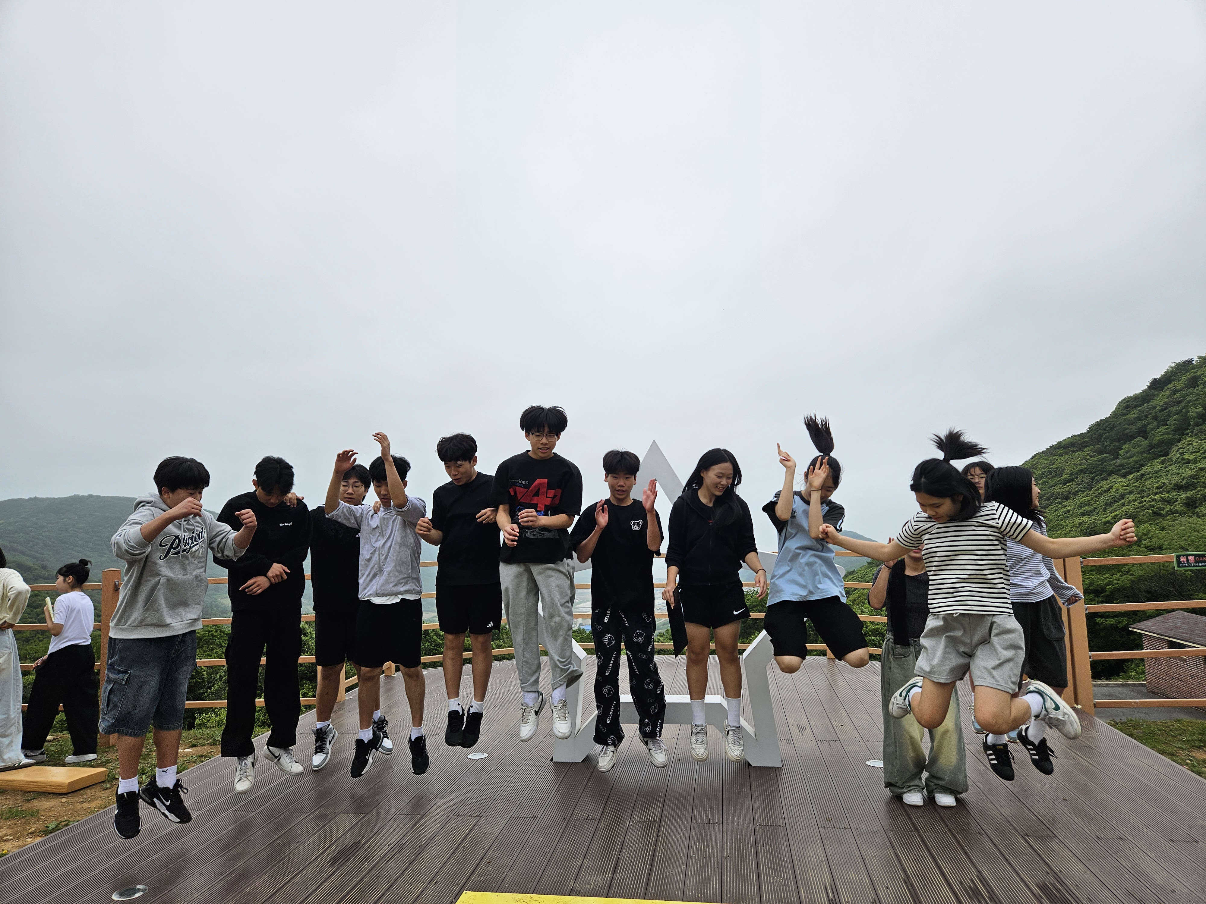 KakaoTalk_20250520_210859439_16.jpg